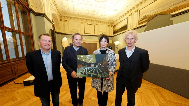 NHM-Gebäudedirektor Christian Fischer, Architekt Gustav Pichelmann, NHM-Direktorin Katrin Vohland und Architekt Georg Böhm (Bild: Holl Reinhard/Reinhard Holl)