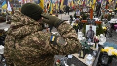 Seit Kriegsbeginn hat die ukrainische Seite über 3700 Gefangene zurückerhalten. (Bild: AFP )