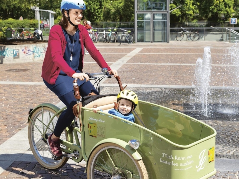 Von Lastenradförderung bis zur Dekarbonisierung der Holding-Busflotte: Die grüne Vize-Bürgermeisterin Judith Schwentner zog am Montag Klima-Bilanz. (Bild: Harry Schiffer Photodesign)