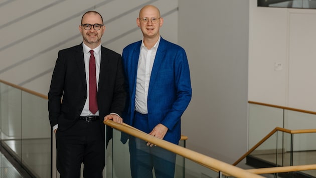 Geschäftsführender Vizebürgermeister Dietmar Prammer (links) mit Gemeinderat Thomas Gegenhuber. (Bild: MecGreenie)