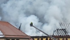 Die Rauchsäulen waren kilometerweit zu sehen! (Bild: Christian Krall)