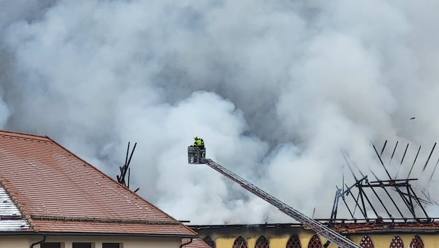 The columns of smoke could be seen for miles! (Bild: Christian Krall)