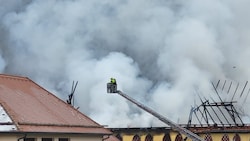 Die Rauchsäulen waren kilometerweit zu sehen! (Bild: Christian Krall)