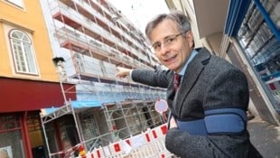 Das Haus in der Grazer Albrechtgasse wird nun saniert. Dass Martin Knopper und seine Partnerin überlebt haben, war reines Glück. (Bild: Christian Jauschowetz)