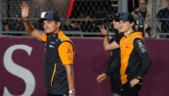 Die Konkurrenz zwischen Lando Norris (links) und Oscar Piastri könnte für McLaren auch zum „Giftkeks“ werden. (Bild: AP ( via APA) Austria Presse Agentur/ASSOCIATED PRESS)