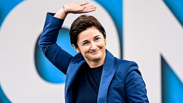 Die Salzburger FPÖ-Chefin Marlene Svazek lässt – wie auch ihre Partei – kein gutes Haar an der geplanten Dreierkoalition. (Bild: APA/AFP/Piero CRUCIATTI)