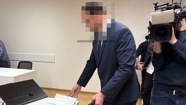 Eight-year-old abused: 33-year-old accused in Vienna. (Bild: Ric, Krone KREATIV)