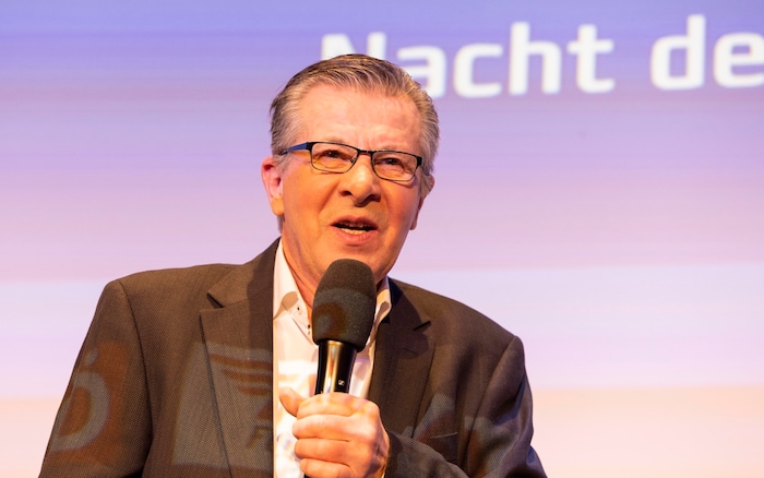 Olympiasieger Karl Schnabl untersuchte als Arzt Daniel Tschofenig.