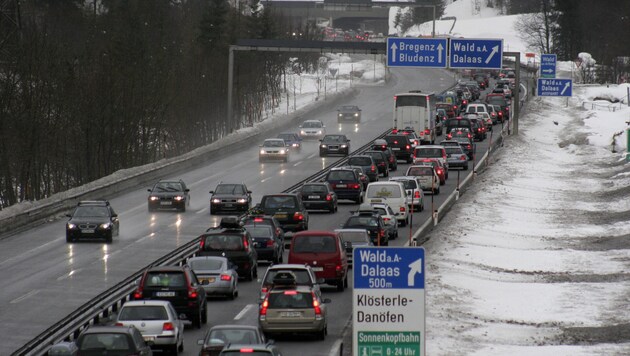 An starken Reisetagen passieren bis zu 15.000 Fahrzeuge am Tag die Arlbergschnellstraße.