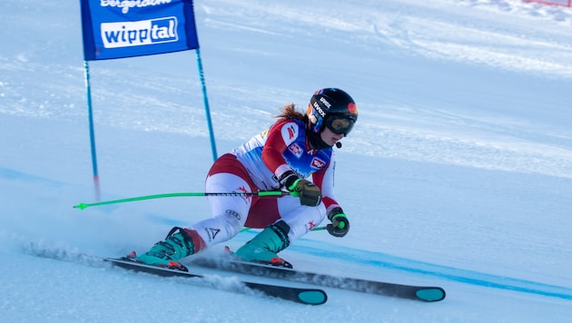 Veronika Aigner fuhr in Steinach ihren ersten Super-G im Weltcup – und gewann gleich mit 3,19 Sekunden Vorsprung. (Bild: ÖSV/ CLEMENS DERGANC)