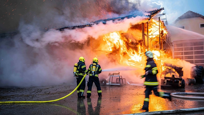 2024 war laut Nagl ein „Feuer-Jahr“: „Wir hatten zahlreiche Brände.“ (Bild: Scharinger Daniel/FF Burghausen)