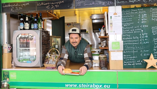 Jürgen Katter-Wolf betreibt die Steira-Box am Jakominiplatz. (Bild: Jauschowetz Christian)