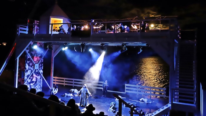 "Wolf - The Mystical": 8971 visitors attended eleven performances.