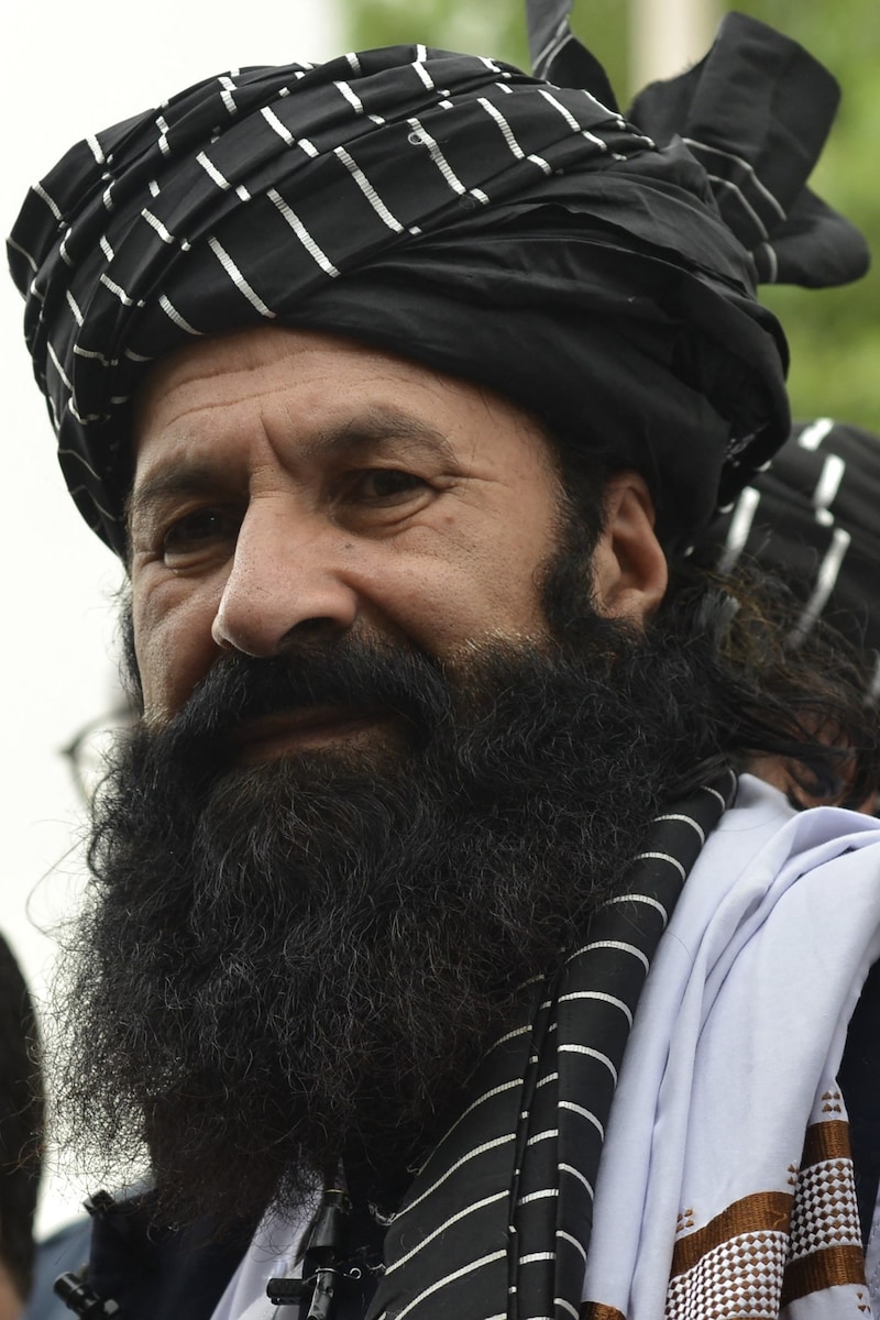 Khalil Haqqani ist zudem der Onkel des Taliban-Innnenministers und Kopf des Haqani-Netzwerkes, Sirajuddin Haqqani, auf den die USA ein Kopfgeld von zehn Millionen Dollar (9,50 Millionen Euro) ausgesetzt hat. (Bild: AFP)