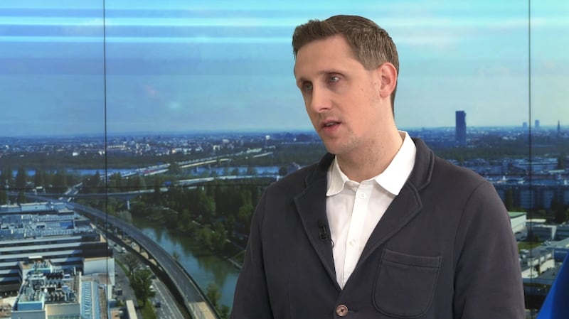 „Krone“-Innenpolitik Journalist Nikolaus Frings (Bild: krone.tv)