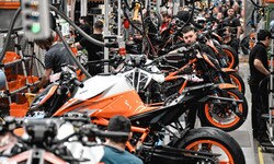Die traditionelle Weihnachtspause in der Produktion bei KTM fängt heuer um eine Woche früher als ...