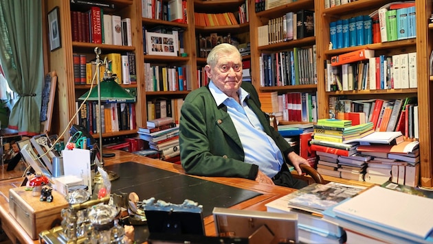 Hannes Androsch in his villa in Altaussee. (Bild: Jauschowetz Christian)