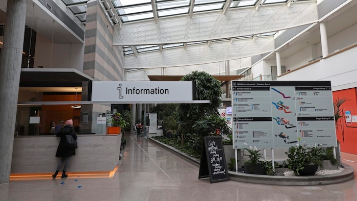 In Bruck, there has recently only been one day outpatient clinic in the field of trauma surgery. 