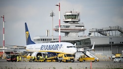 Ryanair verbindet Passagiere ab Linz derzeit schon mit London, ab Ende März dann auch mit Bari/Italien und Alicante/Spanien.  (Bild: Wenzel Markus)