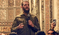 Millionen Syrer wie auch Regierungen im Ausland fragen sich: Welche Ziele verfolgt Abu Mohammad ...