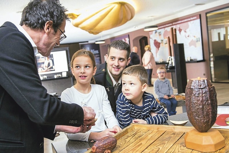 Eine süße Verführung wartet in der Schokomanufaktur von Craigher in Friesach. (Bild: Elias Jerusalem)