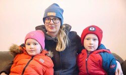 Zwei Wochen lang war Julia Holzinger mit ihren Kindern in ihrem Haus ohne Wärme und ohne ...