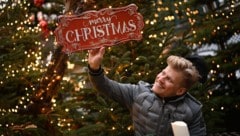 Sänger Thorsteinn Einarsson am Weihnachtsmarkt in Linz. (Bild: Wenzel Markus/Markus Wenzel)