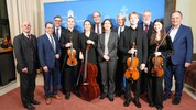 Empfang in der Hamburger Landesvertretung in Berlin mit Staatsrätin Liv Assmann, Top-Manager, ...