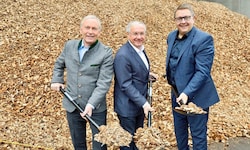 Christian Purrer, Josef Ober und Martin Graf (v. li.) bei der Eröffnung eines ...