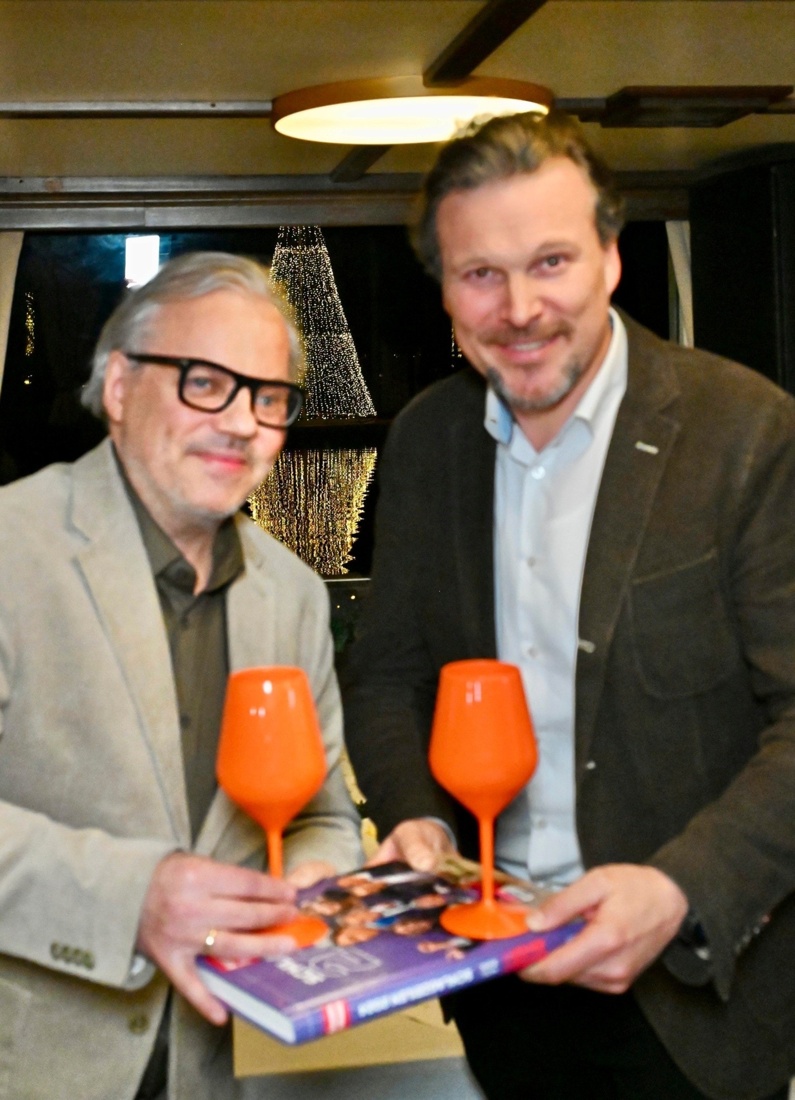 Christian Tragner with fire department officer Wolfi Germ.