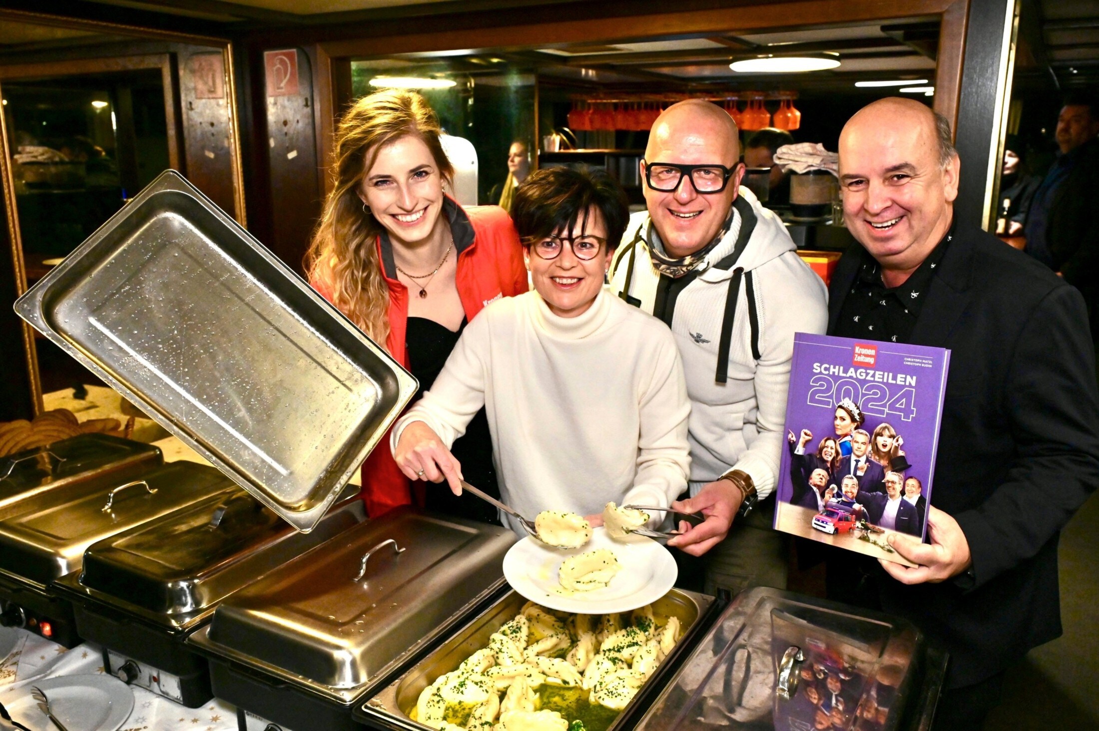 Head of Marketing Jana Kruse with Walter & Edith Kuss, Südparker Heinz Achatz