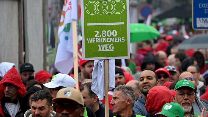 Die Proteste halfen nichts, knapp 3000 Beschäftige müssen gehen.