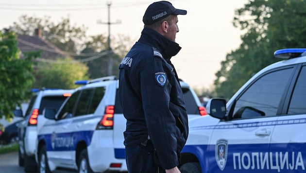 The gunman shot indiscriminately at passers-by in three villages. (Bild: APA/AFP/ANDREJ ISAKOVIC)