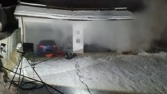 Das Feuer brach im Keller des Hauses in Leogang aus. (Bild: FF Leogang)