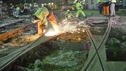 Die Schienen im Straßenbahn-Netz sind marode und werden deshalb modernisiert.