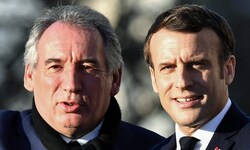 Von links: Frankreichs neuer Regierungschef François Bayrou und Präsident Emmanuel Macron