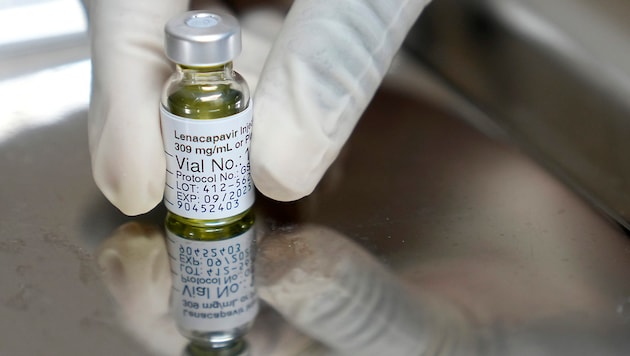 A six-monthly injection of the drug lenacapavir provides effective protection against infection with the virus, (Bild: APA/AP)