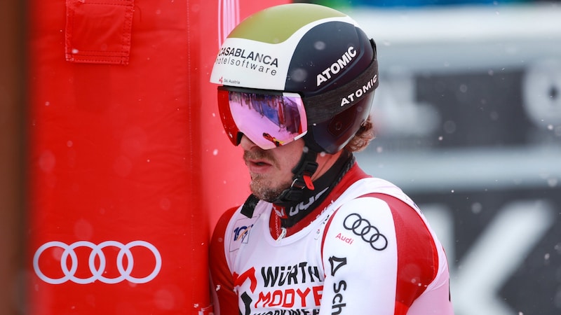 Manuel Feller left the course in a huff, he was in no mood for interviews. (Bild: GEPA/GEPA pictures)