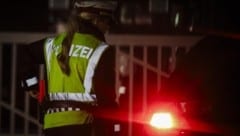 Polizisten konnten den E-Roller-Fahrer in der Halleiner Innenstadt stoppen. (Bild: Scharinger Daniel)