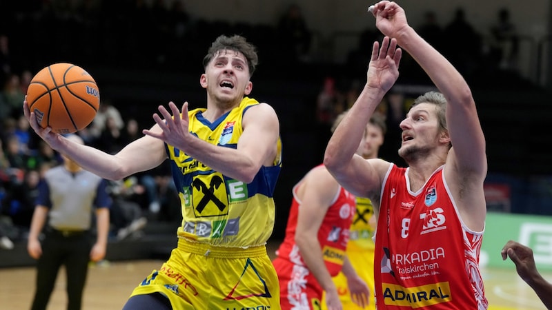 UBSC Graz (left: Elias Podany) hopes to take part in the Final Four. (Bild: GEPA/GEPA pictures)