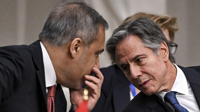 From left: Turkish Foreign Minister Hakan Fidan and Antony Blinken