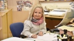 In ihrem Büro am Gemeindeamt St. Michael ist Andrea Mühlbacher für die Meldeangelegenheiten zuständig. (Bild: Holitzky Roland)