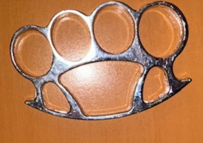 Der beschlagnahmte Schlagring