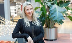 Zum Interview trafen wir Simone Lugner zwischen dem morgendlichen Kaffee und ihren ...