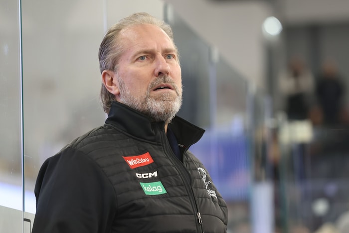 Tray Tuomie wird von den Fans in Villach gefeiert.