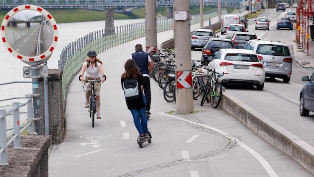 E-Scooter dominieren verstärkt das Bild von Städten und kleineren Gemeinden. (Bild: Tschepp Markus)