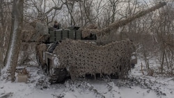 Ein deutscher Kampfpanzer Leopard 1A5 in der Nähe von Pokrowsk (Bild: APA/AFP/Roman PILIPEY)