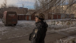 Mittlerweile sind schon 300 russische Soldaten in die ukrainische Stadt Pokrowsk eingedrungen.