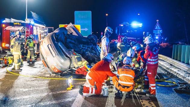 Unweit der Europabrücke kam es zum schweren Unfall. (Bild: Bezirksfeuerwehrverband Innsbruck-Land)