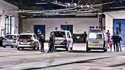 Feiern, bis die Polizei kommt! Die Exekutive rückte mit gleich mehreren Streifenwagen aus.